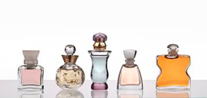 ده فایده استفاده از عطر در بهبود  جسمی و روحی